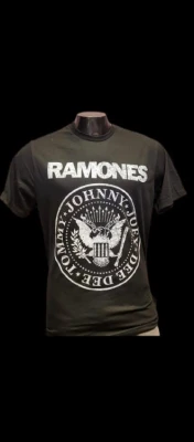 REMERA - RAMONES - HOMBRE - NEGRO