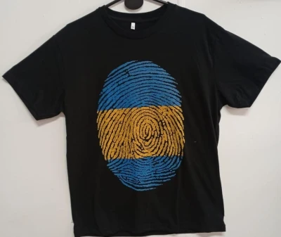 REMERA - HUELLA BOCA - HOMBRE - NEGRO