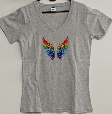 REMERA - ALAS COLORES - MUJER - GRIS