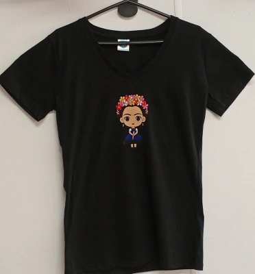 REMERA - FRIDA - MUJER - NEGRO