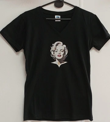 REMERA - MARILYN MOROE - MUJER - NEGRO
