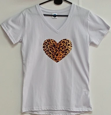 REMERA - CORAZON ANIMAL PRINT - MUJER - BLANCO
