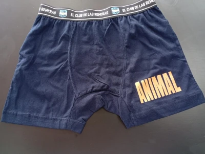 BOXER ANIMAL-HOMBRE-NEGRO