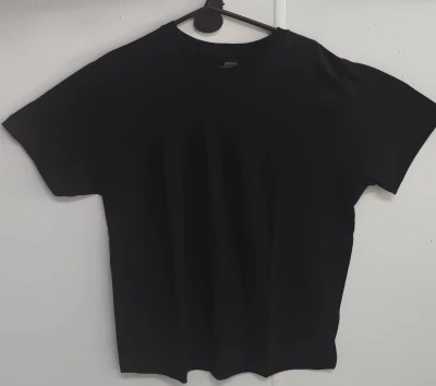 REMERAS LISA - HOMBRE - NEGRA