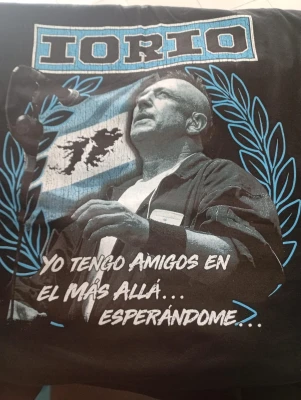 REMERA - IORIO MALVINAS - HOMBRE - NEGRO