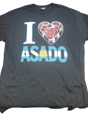 REMERA - YO AMO EL ASADO - HOMBRE - NEGRO